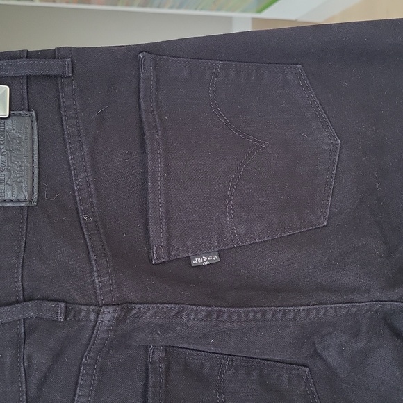 Levi's Ripped Jeans - Picture 5 of 5